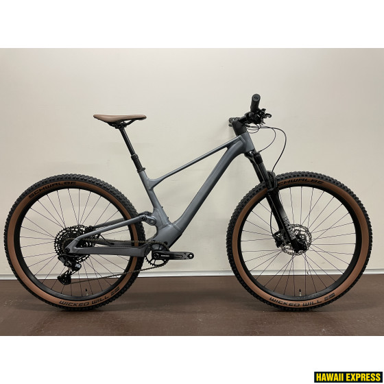 286288CUSTOM-560x560.jpg SPARK 950 CUSTOM - attēls 1